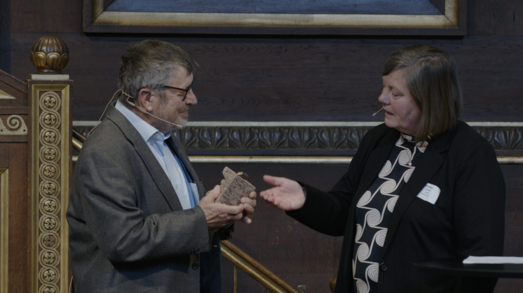 Overrækkelse af UBVA-prisen 2022 til Heine Andersen.